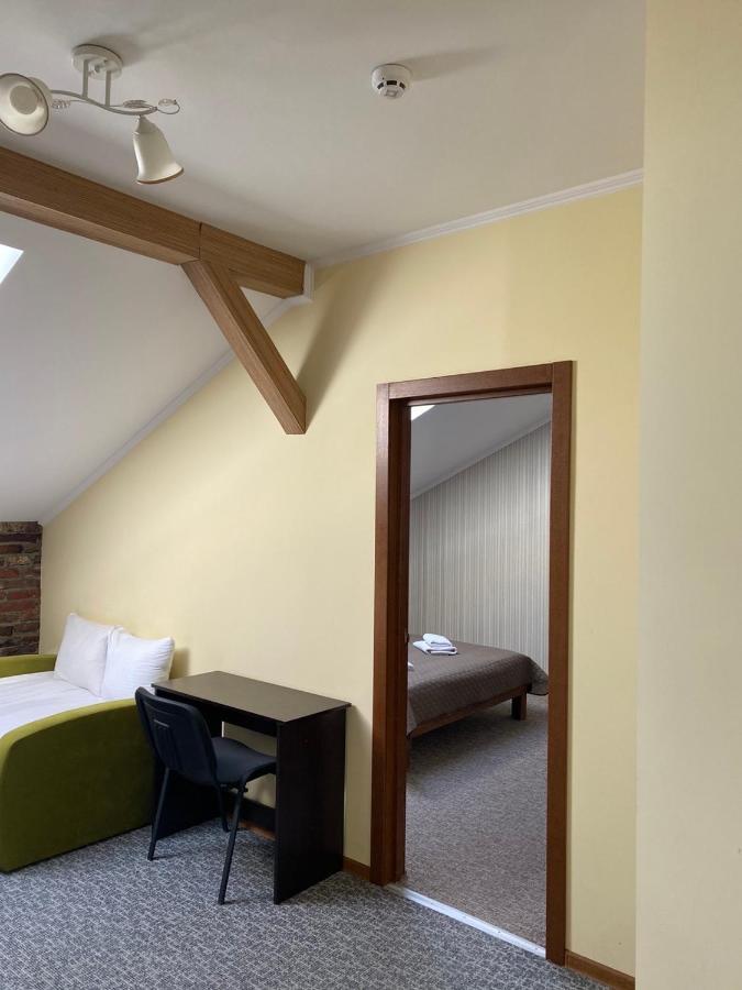Hotel Rover Lviv Ngoại thất bức ảnh