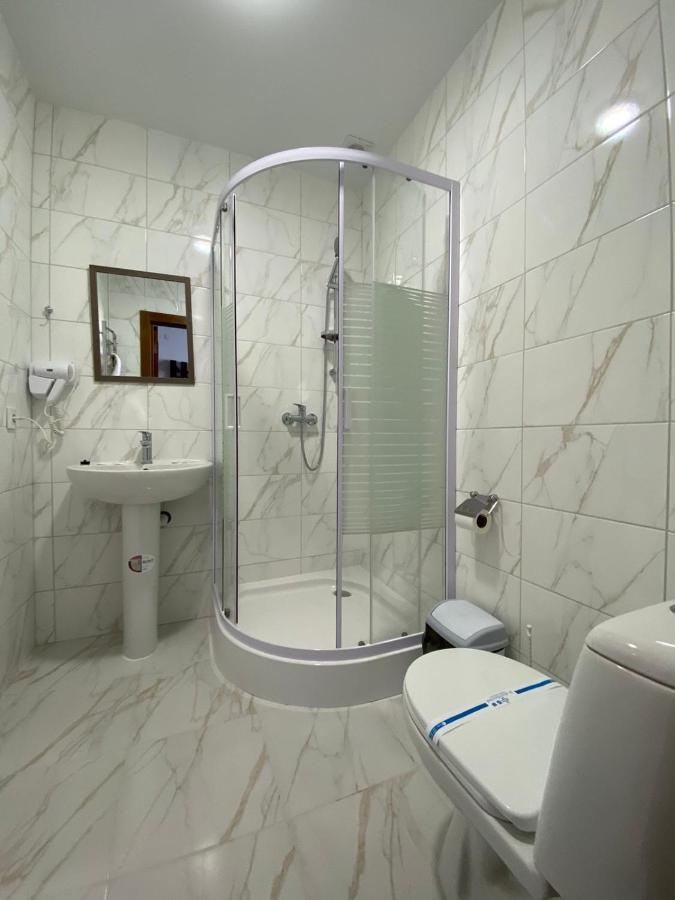 Hotel Rover Lviv Ngoại thất bức ảnh
